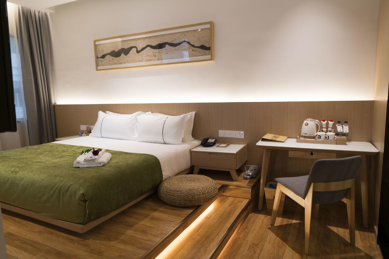 Bindun Langyi Hotel Yuzhong Екстериор снимка