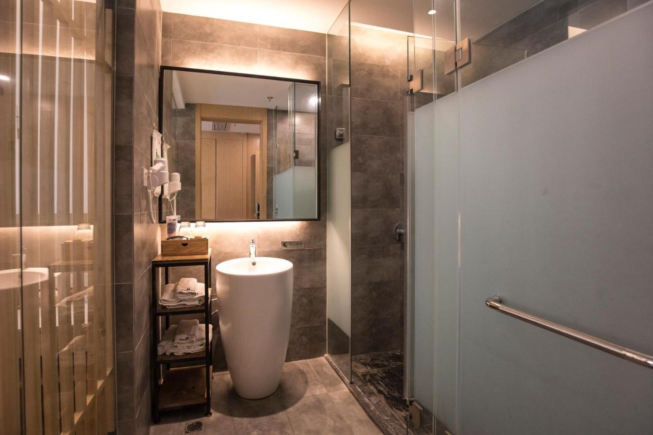 Bindun Langyi Hotel Yuzhong Екстериор снимка